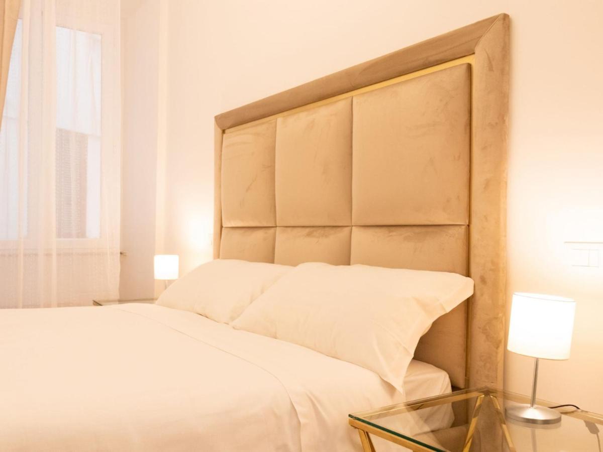 The Best Rent - Elegant Five-Bedrooms Apartment Near Colosseo روما المظهر الخارجي الصورة
