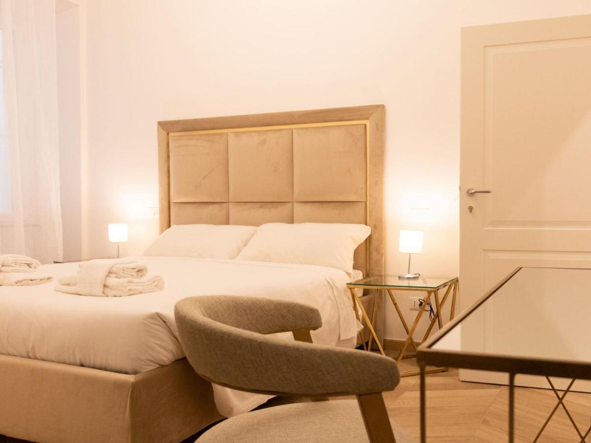 The Best Rent - Elegant Five-Bedrooms Apartment Near Colosseo روما المظهر الخارجي الصورة