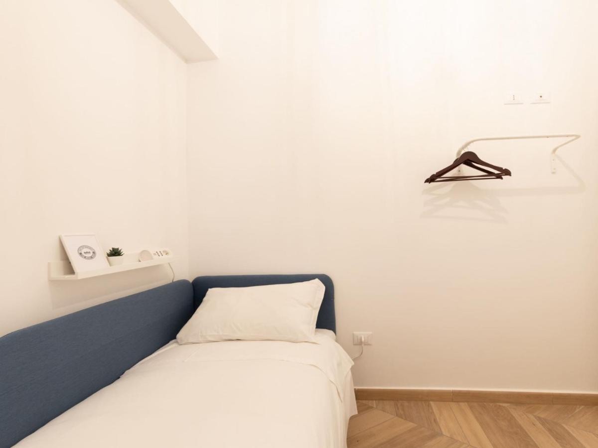 The Best Rent - Elegant Five-Bedrooms Apartment Near Colosseo روما المظهر الخارجي الصورة