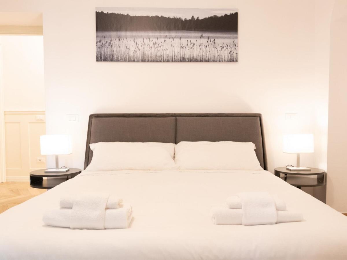 The Best Rent - Elegant Five-Bedrooms Apartment Near Colosseo روما المظهر الخارجي الصورة