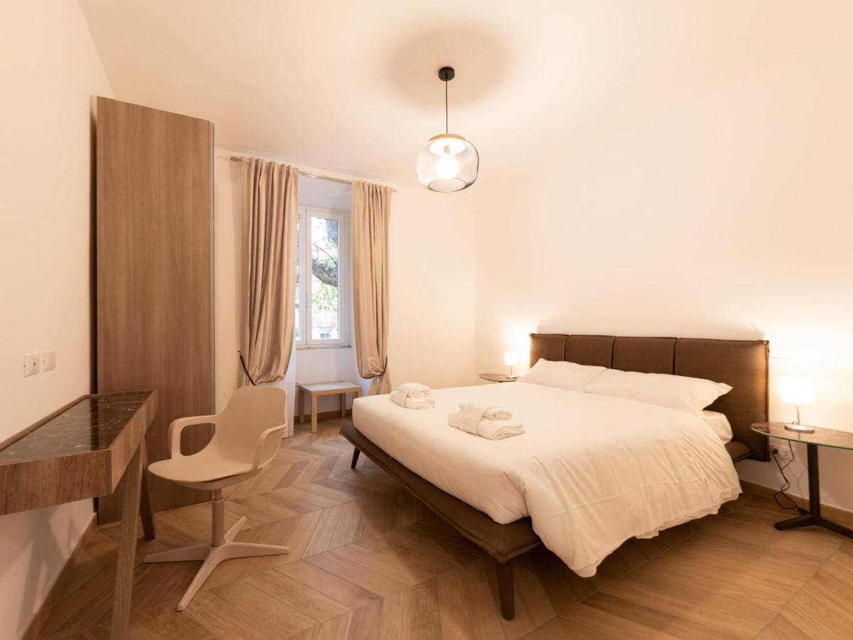 The Best Rent - Elegant Five-Bedrooms Apartment Near Colosseo روما المظهر الخارجي الصورة